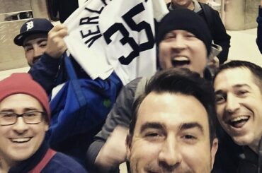 (via @justinverlander)
"Enchanté de vous rencontrer! #Tigerfest" ...
