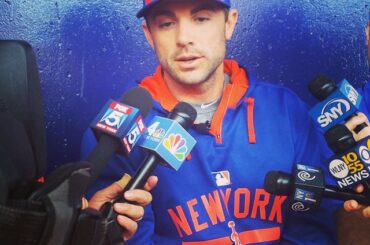 Retour aux affaires pour le capitaine des @mets. #BaseballBegins ...