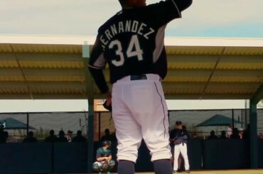 Le roi Félix salue le début d'une autre saison. #BaseballBegins ...