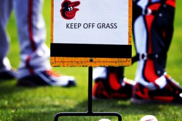 Nous avons manqué des signes comme ceux-ci. #BaseballBegins ...