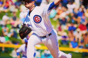 Jon Lester fait le bonheur des fans de #Cubs. Et à juste titre. #Entraînement de printemps...