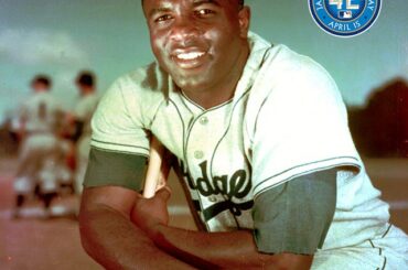 Chaque double tapage obtenu = un merci à Jackie Robinson. # Jackie42 ...