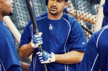 Pitchers, méfiez-vous: Adrian Gonzalez commence à perdre ses moyens #Ouverture Semaine ...