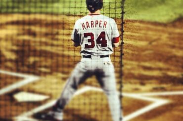 Bryce Harper intervient pour le #Nationals ....