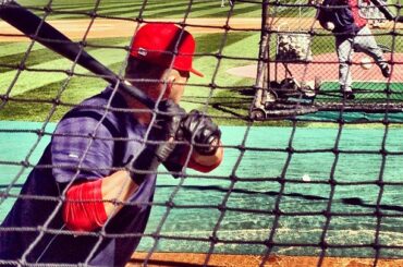 Ian Desmond des #Nationals frappe dans la cage avant le #NLDS Game 2 ....