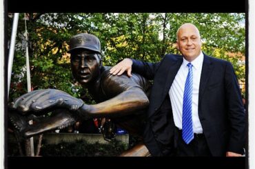 Cal Ripken et un Cal Ripken légèrement plus bronzé. #Orioles #MLB ...