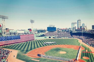 #OpeningDay - à la Fenway - du ciel ....