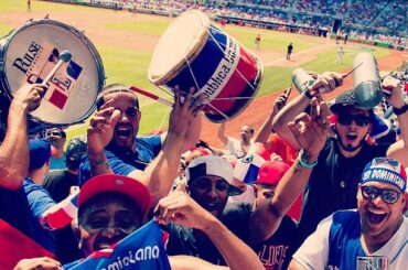 Les fans dominicains savent comment représenter. #wbc ...