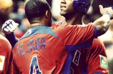 Hanley va profondément pour DR. #wbc ...