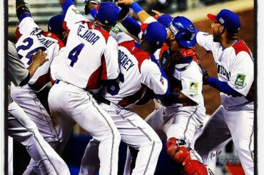 La République dominicaine se dirige vers la finale #wbc! ...