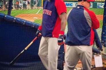 Papi a son visage de jeu. #ALCS ...