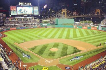 Prêt pour le baseball d'octobre?! Marquez vos photos #WildCard et visitez mlb.com/instagr ...