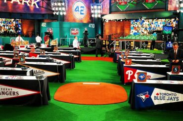 La vue depuis le podium au #mlbdraft. # samsungnx300 ...
