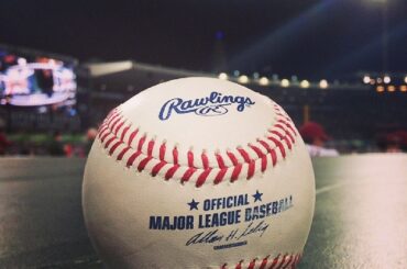 Pour la première fois 2430 fois cette saison… jouons au BALL! #OpeningSeries ...