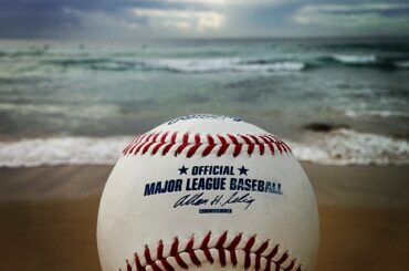Baseball à la plage de Bondi. #OpeningSeries ...