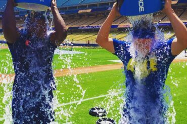 @yasielpuig et @kikehndez participent à l'action #ALSIceBucketChallenge. #EveryAu ...