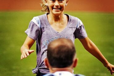 Un moment incroyable alors que cette famille militaire était réunie au jeu #Rays ....