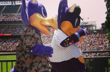 Dinger et son papa Dino. #MLBDad ...