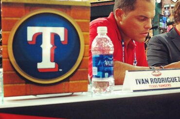 Pudge étudie à la #mlbdraft ....