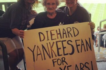 Voilà un fan fidèle des #Yankees ....