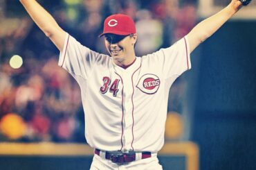 D’OH, IL l’A FAIT ENCORE! Homer Bailey remporte sa 2e victoire en carrière sur une victoire de 3-0 ...