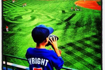 Mieux vaut utiliser deux mains si vous voulez en attraper une au #HRDerby de ce soir ....