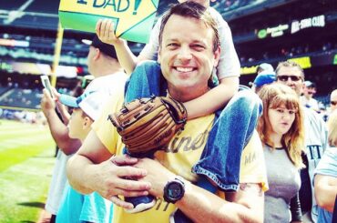 #FathersDay est juste mieux avec un peu de baseball. #AllStarDad ...
