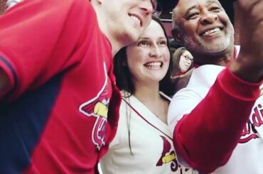 Découvrez comment @bankofamerica s'est associée aux @cardinals et au légendaire @ozziestl ...