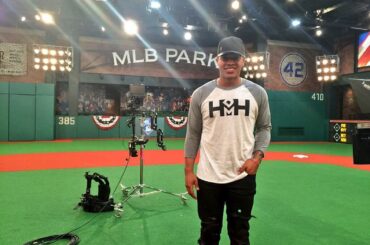 @ mstrooo6 apporte l'esprit #HDMH à @mlbnetwork ....