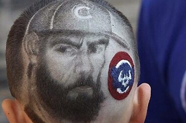 Jake Arrieta la coupe de cheveux est presque aussi intimidant que Jake Arrieta le pichet. ...