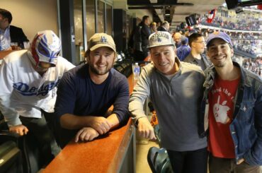 Haley Joel Osment, Bryan Cranston, Justin Long et un luchador à la maison pour @ ...