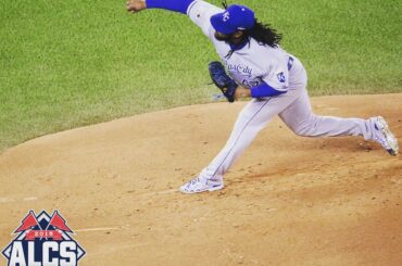 #JohnnyBeisbol fait ce qu'il fait de mieux. #OwnOctobre ...