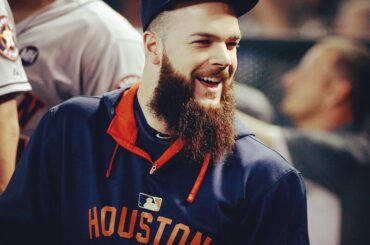 Joyeux 28e anniversaire à Dallas Keuchel, lauréat du Prix AL #CyYoung de 2015. #PeurTheBea ...