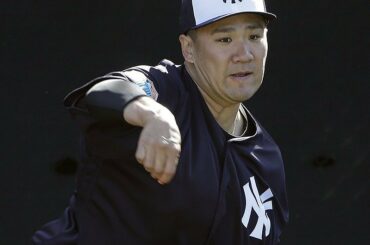 C'est #TanakaTime chez @Yankees #SpringTraining ....