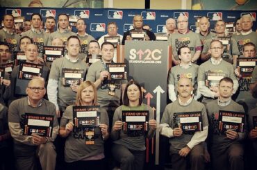 Les directeurs des relations publiques et les directeurs généraux de la MLB luttent contre le cancer lors du #WinterMeetings. Soutenez le ...