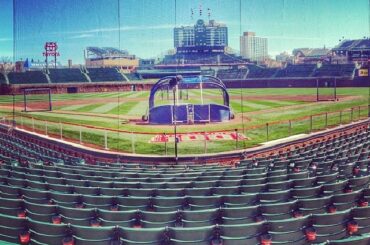 Une belle journée pour une célébration du centenaire. # WrigleyField100 ...