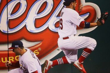 Ce @ Cardinals outfield est déjà en train de salir ses uniformes. #NLCS ...