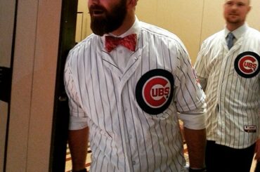 Jason Motte montre son nouveau look à ses nouveaux fans à #CubsConvention ....