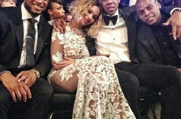 Oui, c'est @robinsoncano, qui vit grand chez les #GRAMMY ....