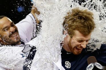 Pas de traitement silencieux lorsque votre premier client @mlb est un #walkoff ....