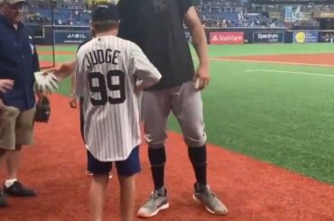 @ thejudge44 continue de livrer ces moments inestimables. #BiggerThanBaseball (: ...