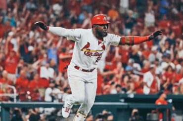 4 RBI et exhibant le. Marcell Ozuna a mis l'équipe sur son dos. #SeptembreBa ...