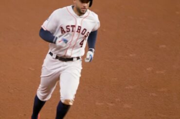 #SpringerDinger en fait un tout nouveau jeu de balle ....