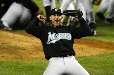 La nuit dernière, @ juansoto_25 est devenu le plus jeune joueur à jouer dans le #WorldSeries ...