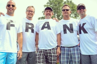 Les fans de Big Hurt sont en pleine force pour la cérémonie d’induction du @baseballhall. #hofwknd ...