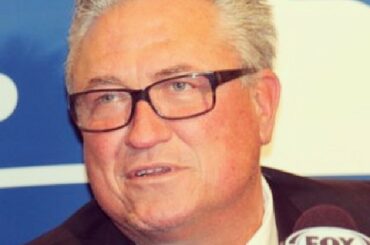 Le manager de @pittsburghpirates, Clint Hurdle, s'entretient avec des journalistes à la #WinterMeeting ...