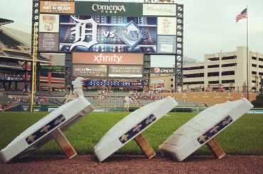 Comerica se prépare pour #SundayNightBaseball ...
