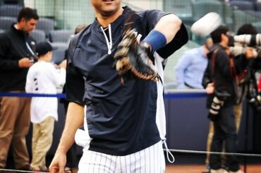 Derek Jeter a joué avant le match de ce soir. #yankees #farewellcaptain ...