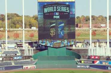 Belle journée pour le jeu 2. #WorldSeries #TheK ...