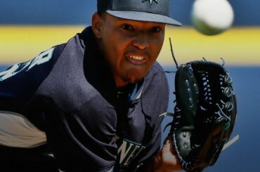 Abandonner les courses pendant #SpringTraining? @ tskywalk44 est comme, "Pshh." #LightsOut ...